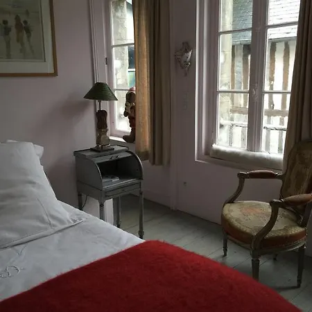 Logis Saint-leonard Bed & Breakfast